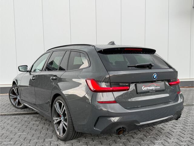 BMW 3-SERIE Touring 330e xDrive 292pk M-Sport Dravit Pano Trekhaak Carbon