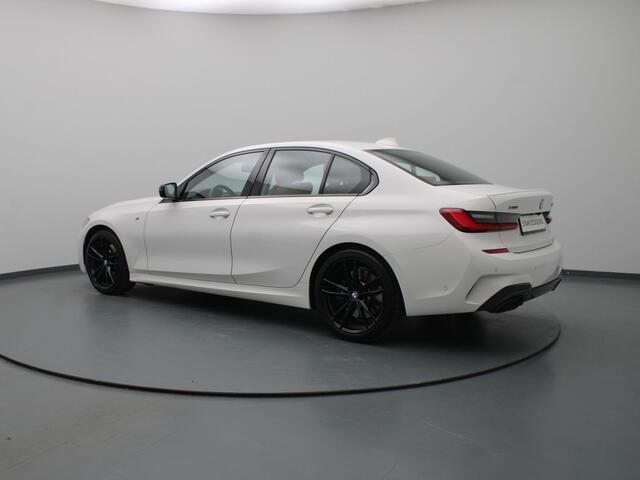 BMW 3-SERIE 375pk M340i xDrive Executive Apple Carplay/Android Auto | Climate