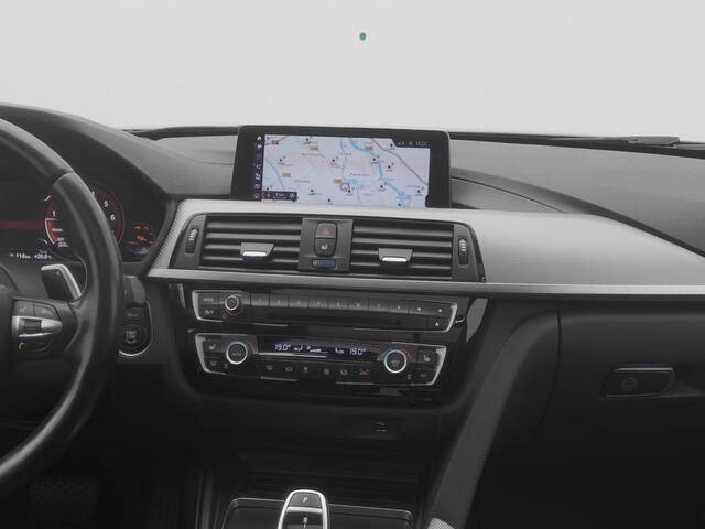 BMW 3-SERIE 320i Steptronic8 Touring M-Sport Edition | PANO | TREKHAAK | LEDER | STOEVERW.
