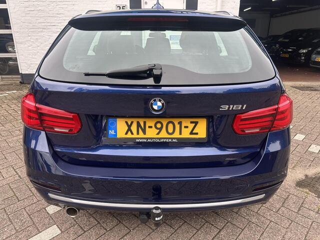 BMW 3-SERIE Touring 318i Luxury Edition /Automaat/Nieuwe apk bij aflevering/schuifdak/Lm velgen/Trekhaak/Leder