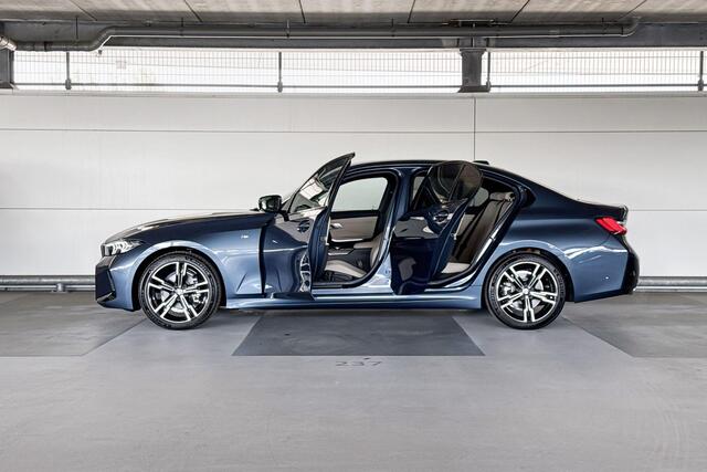 BMW 3-SERIE Sedan 318i M Sport | Trekhaak