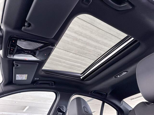 BMW 3-SERIE Sedan 330e M Sport | Trekhaak