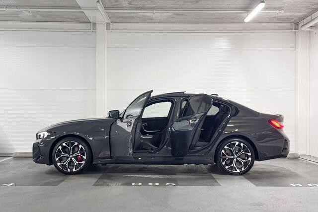 BMW 3-SERIE Sedan 330e M Sport Pro | Schuifdak
