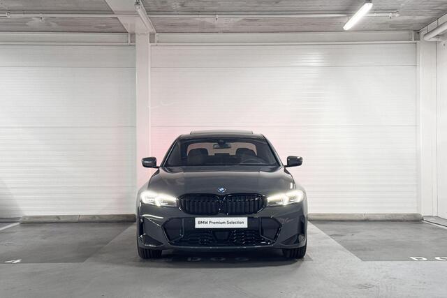 BMW 3-SERIE Sedan 330e M Sport Pro | Schuifdak