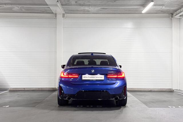 BMW 3-SERIE Sedan 320i M Sport | Schuifdak | trekhaak