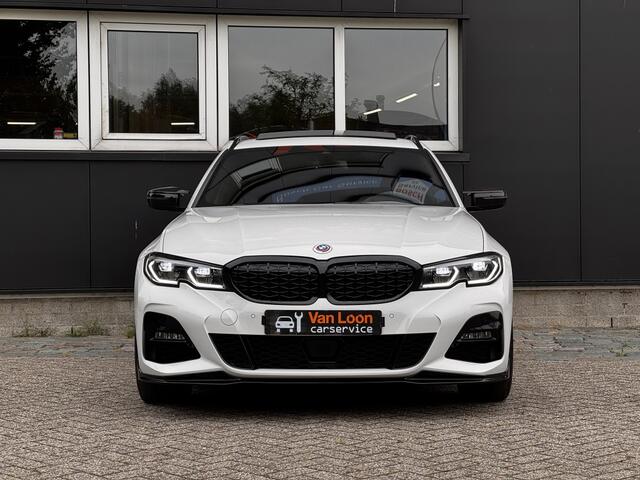BMW 3-SERIE Touring 330e High Executive M-sport/Pano/Head-up/trekh/Laserlicht/Elek stoelen