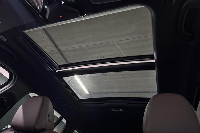 BMW 3-SERIE Touring 330e M Sport | Schuifdak |