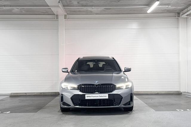 BMW 3-SERIE Touring 330e M Sport | Schuifdak |
