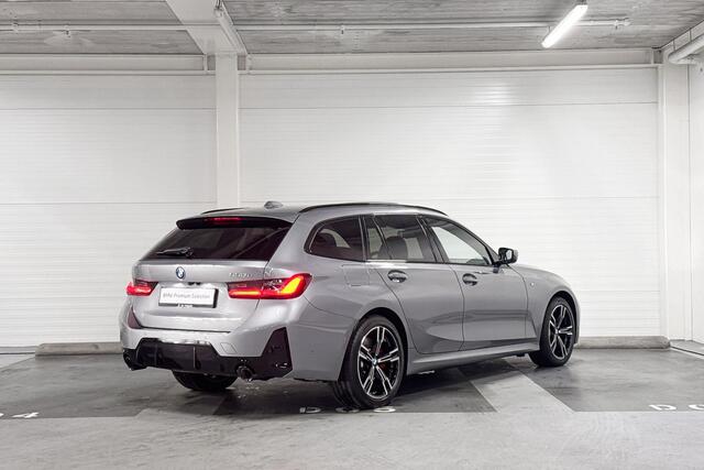 BMW 3-SERIE Touring 330e M Sport | Schuifdak |