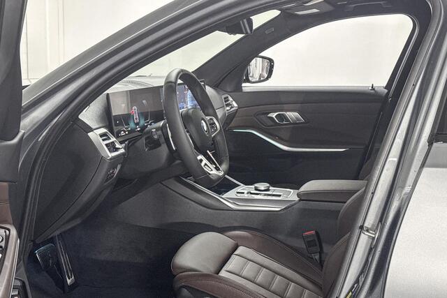 BMW 3-SERIE Touring 330e M Sport | Schuifdak |