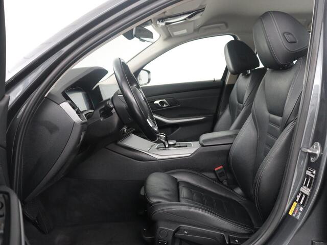 BMW 3-SERIE Touring 320e Business Edition Plus | SOH 84,2% | Leder | Cruise control | Stoelverwarming | Climate control | 3 zone klimaat | Navigatie | Bluetooth | Elektrische achterklep | Trekhaak