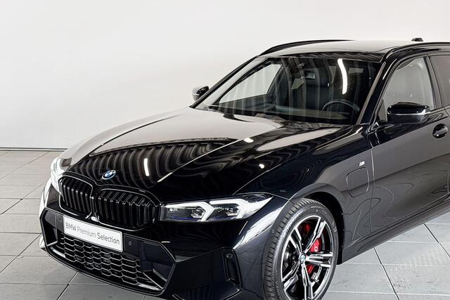 BMW 3-SERIE Touring 330e