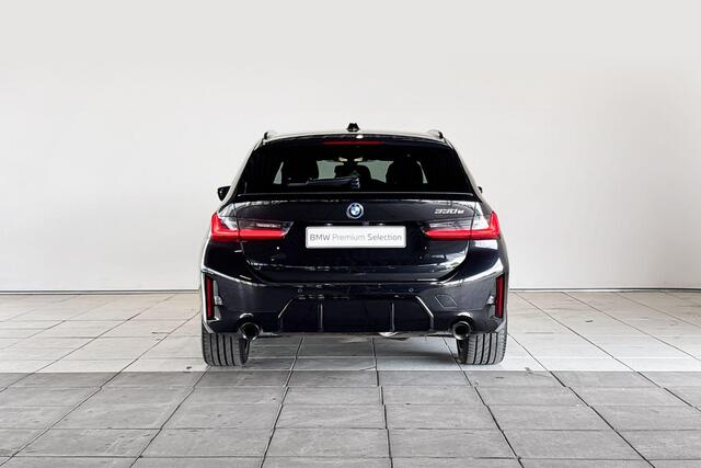 BMW 3-SERIE Touring 330e