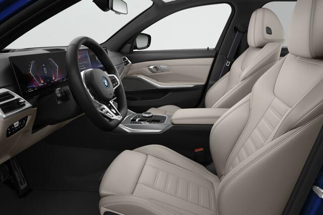 BMW 3-SERIE Touring 330e M Sport Edition | M Sportpakket Pro | Innovation Pack | Comfort Pack | Trekhaak