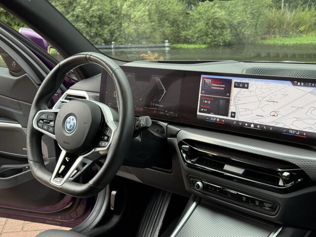 BMW 3-SERIE Touring 330e xDrive | 2 jaar garantie + onderhoud | Full option |