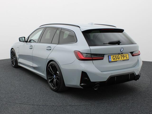 BMW 3-SERIE Touring 330e xDrive | M-sport | Trekhaak wegkl. | 19'' | Stoelgeheugen | Driving Assistant Professional | Prijs Rijklaar !!