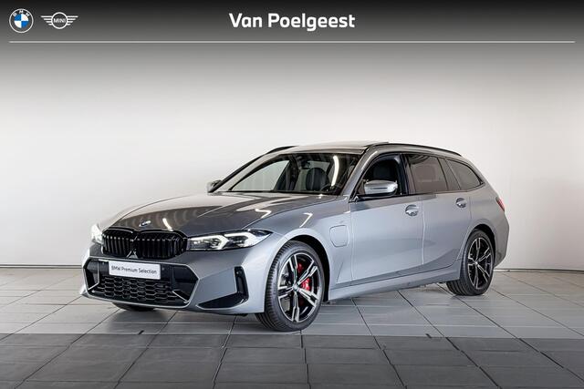 BMW 3-SERIE Touring 330e M Sport | Panoramadak | Trekhaak