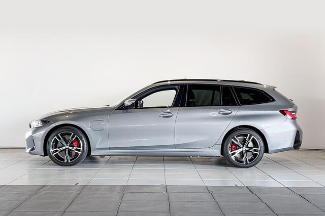 BMW 3-SERIE Touring 330e M Sport | Panoramadak | Trekhaak