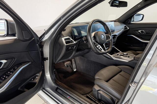 BMW 3-SERIE Touring 330e M Sport | Panoramadak | Trekhaak