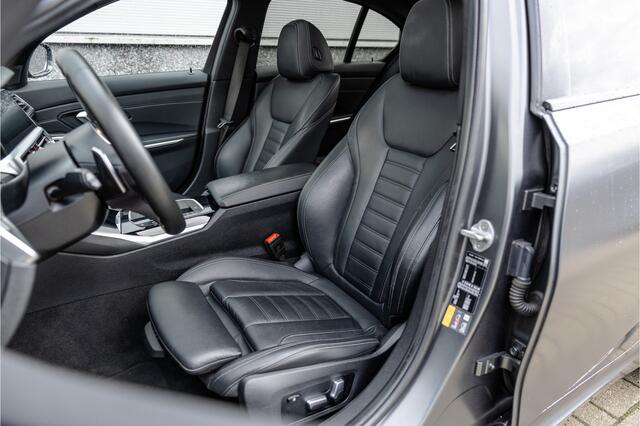 BMW 3-SERIE 330e High Ex M-Sport Frozen / Glazen dak / Adaptief onderstel / Electrische stoelen /