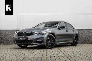 BMW 3-SERIE 330e High Ex M-Sport Frozen / Glazen dak