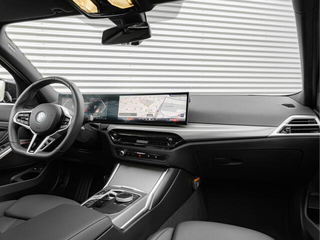 BMW 3-SERIE 330e M-Sport - LCI 2 - Schuifdak - Trekhaak - Widescreen - Hifi - Camera