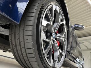 BMW 3-SERIE 330e M-Sport Pro | 19" | Trekhaak | Schu