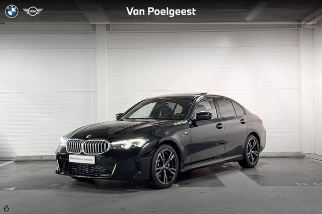 BMW 3-SERIE Sedan 330e M Sport | Schuifdak