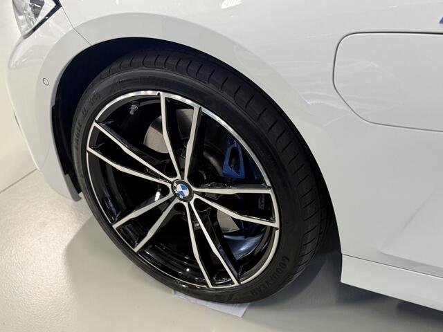 BMW 3-SERIE touring 330e 292PK X-drive / M Sport / pano / Laser / BTW auto / 360°