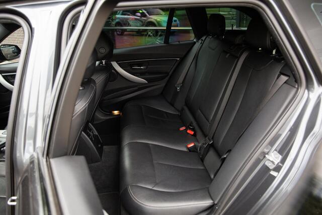BMW 3-SERIE Touring 320i High Executive M-Sport , Leder, Trekhaak, Stoelverwarming