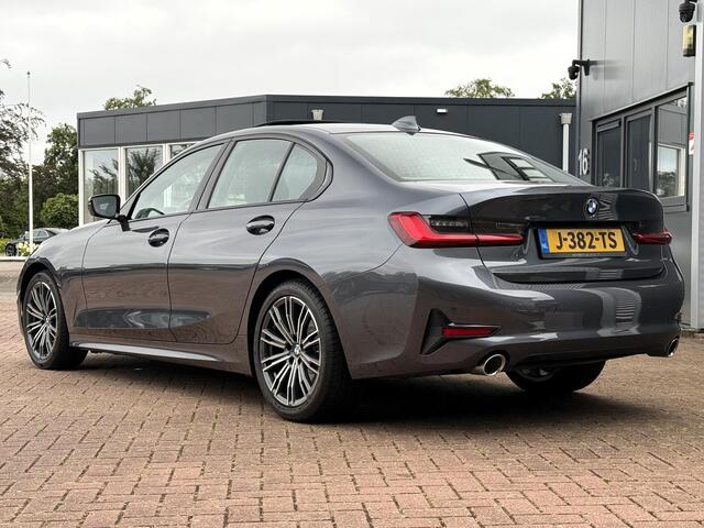 BMW 3-SERIE 320i Executive Edition / NL-auto / 2de eigenaar