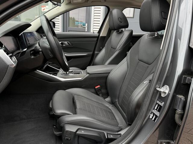 BMW 3-SERIE 320i Executive Edition / NL-auto / 2de eigenaar