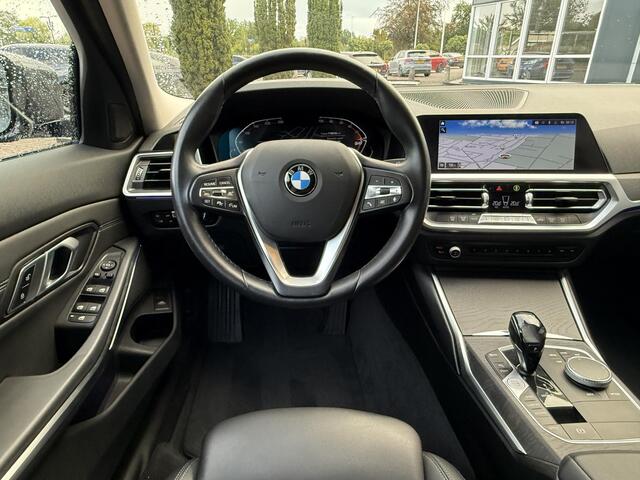 BMW 3-SERIE 320i Executive Edition / NL-auto / 2de eigenaar
