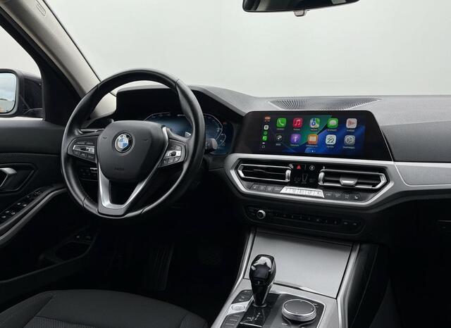 BMW 3-SERIE Touring 330e