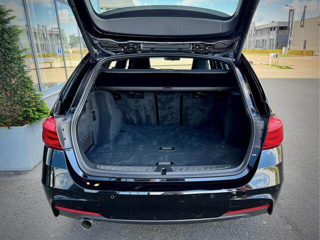 BMW 3-SERIE Touring 318i Corporate Lease Executive