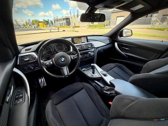 BMW 3-SERIE Touring 318i Corporate Lease Executive