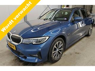 BMW 3-SERIE Touring 320e 204 pk Business Edition Plu