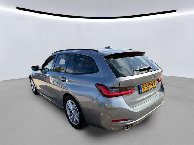 BMW 3-SERIE Touring 318i NL-AUTO | PANODAK | BMW Curved Display, iDrive 8
