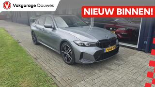 BMW 3-SERIE 320e M Sport|NAP|1e eigenaar|Pano