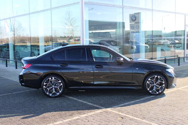 BMW 3-SERIE 330e M Sport Automaat / Schuif-kanteldak / Trekhaak / Sportstoelen / Achteruitrijcamera / Comfort Access / Parking Assistant / Stoelverwarming