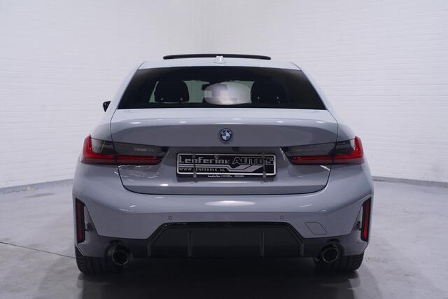 BMW 3-SERIE 330e M Sport Head up Schuifdak Camera Memory Shadowline 20 Inch Apple Carplay Travelpakket