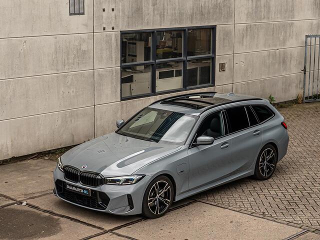 BMW 3-SERIE 330e Touring M Sport Pano HUD Keyless Laser