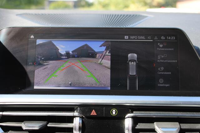 BMW 3-SERIE Touring 330e xDrive High Executive M-SPORT NAVI LED VIRTUAL TH 84000KM!!!
