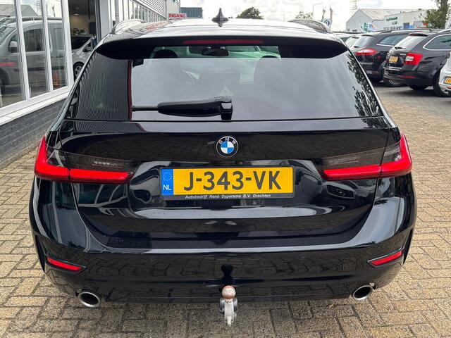 BMW 3-SERIE Touring 318i High Executive Edition | M Pakket | Shadow Line | Assisted Driving | Trekhaak
