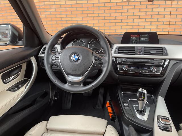 BMW 3-SERIE Touring 318i Corporate Lease Executive | Keyless Go/Entry | Led Verlichting | Cruise Control | Airconditioning |