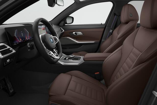 BMW 3-SERIE Touring 330e M Sport Edition | M Sportpakket Pro | Comfort Pack | Trekhaak