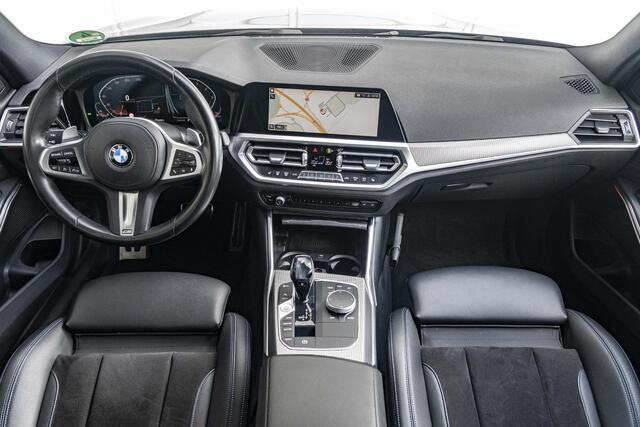 BMW 3-SERIE 320i Sedan | Executive Edition | 18 inch | Cruise Control | HIFI | M Sportodnerstel | Stoelverwarming