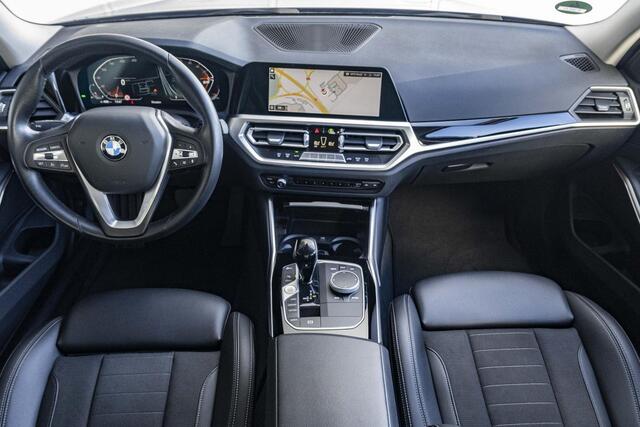 BMW 3-SERIE Sedan 318i | LED | Navigatie | Sportstoelen | Clima | Shadow line | DAB | Hifi speakers | 18 inch