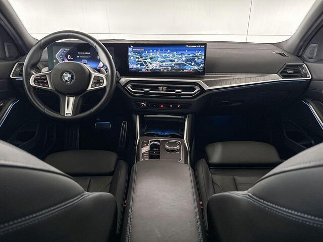 BMW 3-SERIE Sedan 330i M-Sport