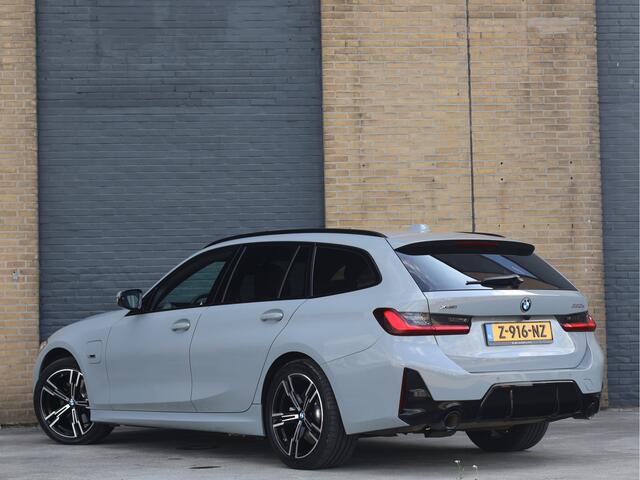 BMW 3-SERIE Touring 330e xDrive M Sport | Pano | Haak | Camera | Sfeerverlichting